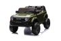Elektrisches Kinderauto Toyota Landcruiser 12V, militärgrün, breiter Einzelsitz, 2,4 GHz Fernbedienung, USB-/AUX-Eingang, Bluetooth, Federung, Lithiumbatterie, LED-Lichter, 2 x 25W Motor, ORIGINAL-Lizenz